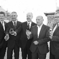 Das Bild zeigt (v.l.n.r.) Eckart Fricke, Konzernbevollmächtigter der Deutschen Bahn AG für Baden-Württemberg, Dieter Pfeffer, naldo-Geschäftsführer, Thomas Reumann, naldo-Aufsichtsratsvorsitzender, Winfried Hermann, Minister für Verkehr und Infrastruktur des Landes Baden-Württemberg sowie Wolfgang Arnold, Vorsitzender der Landesgruppe Deutscher Verkehrsunternehmen bei der Präsentation der neuen „naldo-Fahrplan-App“.